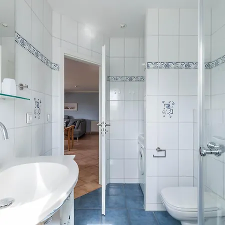 Apartment Alt 10 *