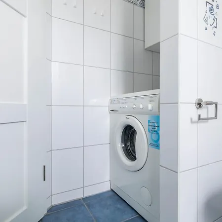 Apartment Alt 10 *